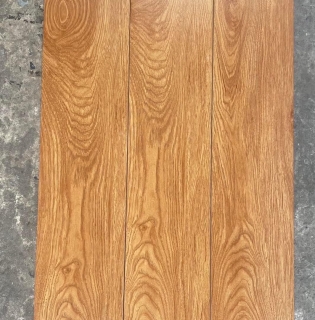 Gạch Lát Nền Giả Gỗ 15x80 Tại Tân Phú
