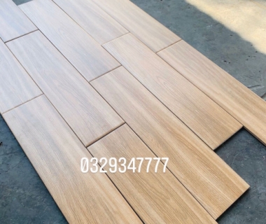 Không gian sang trọng nhờ trang trí bằng gạch lát nền vân gỗ