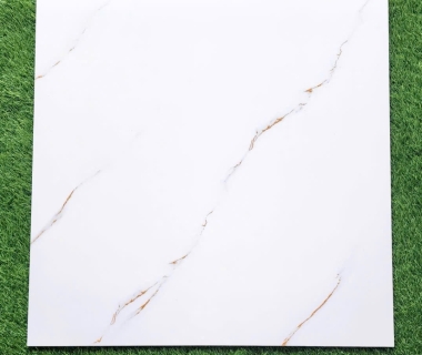 Gạch bóng kiếng có trơn không?