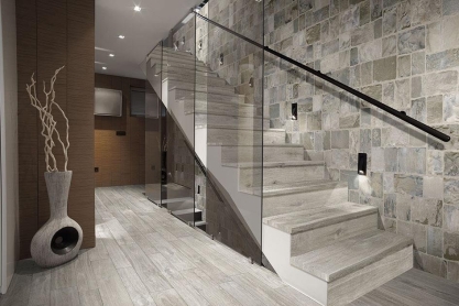 Những tiêu chí quan trọng để chọn gạch ốp tường cầu thang đẹp