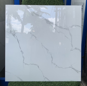 Tham khảo mẫu gạch lát nền 60x60 màu trắng vân mây đẹp, giá rẻ